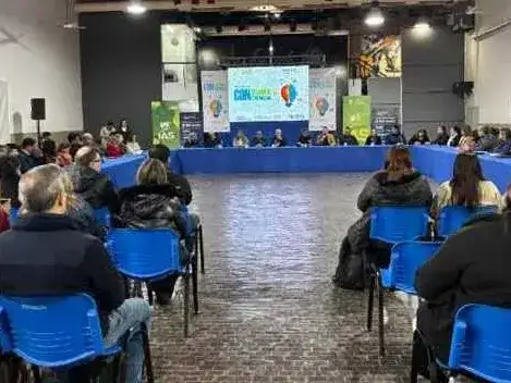 El ministro Aráoz consideró fundamental
brindar una educación digital integral