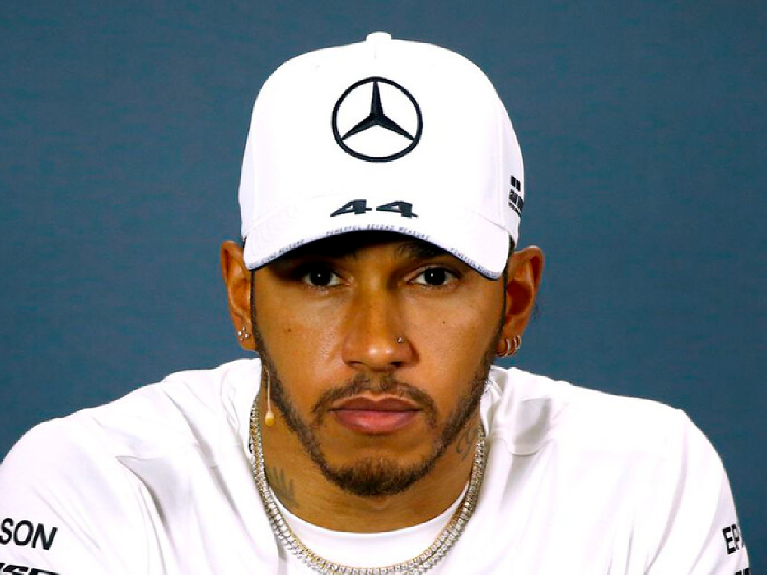 Hamilton contó que fue víctima de bullying en su etapa escolar