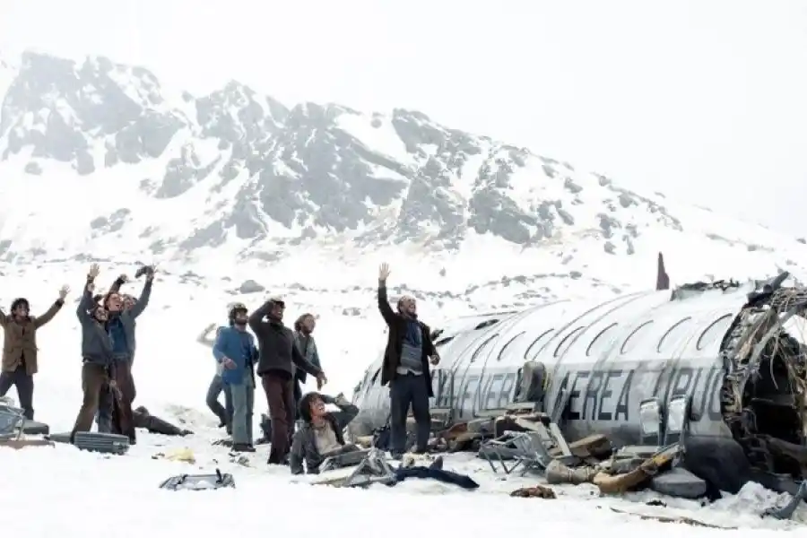 Se estrenará "La sociedad de la nieve": la película que revive la tragedia de los Andes
