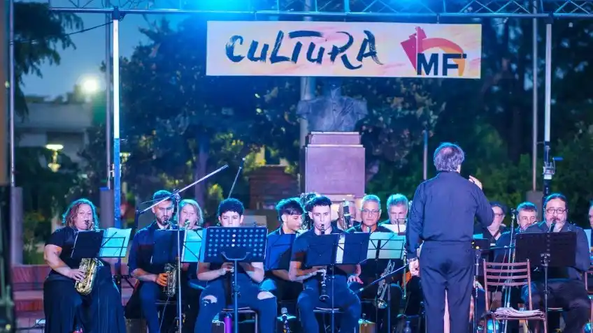 La Banda Municipal Roque Vassalli en la despedida del año 2023.