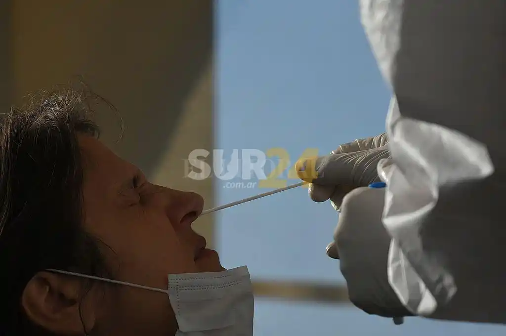 Covid: Argentina reportó 301 muertes y 10.395 casos, la cifra más baja en dos meses y medio