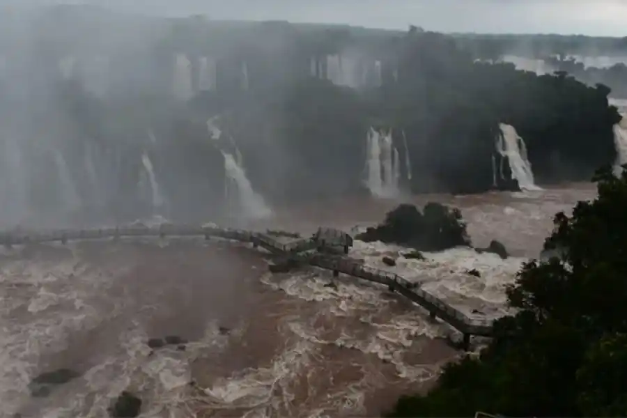 Hallaron el cuerpo de turista que cayó en Cataratas y confirman de dónde era oriundo