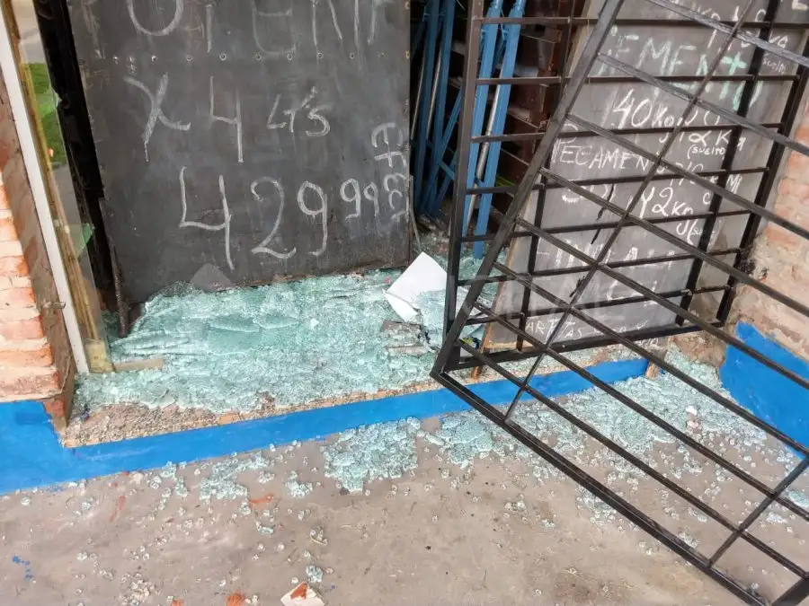 Violentaron las rejas e intentaron robar en una ferretería