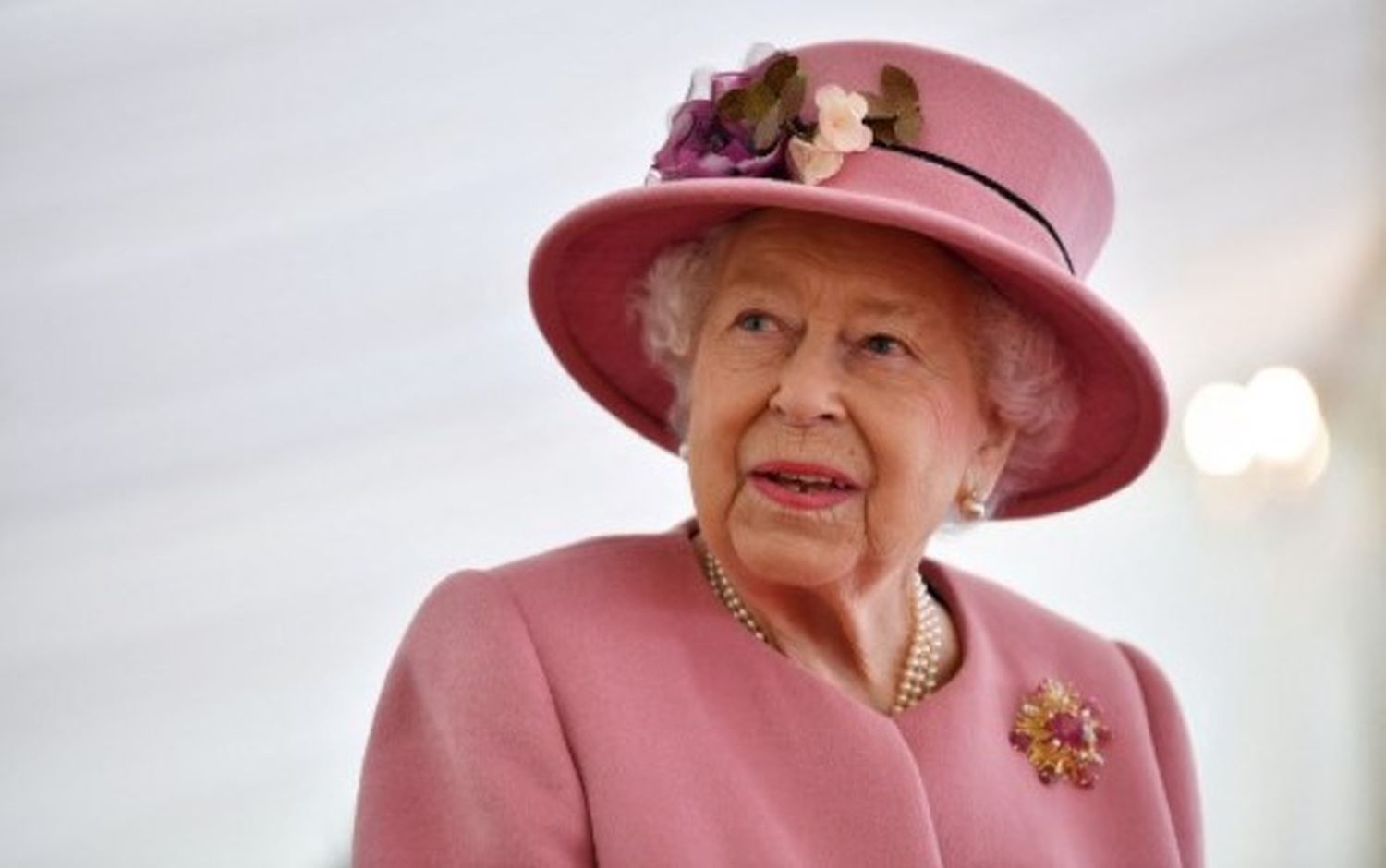 Revelan la última foto de la reina Isabel II antes de morir junto a sus bisnietos