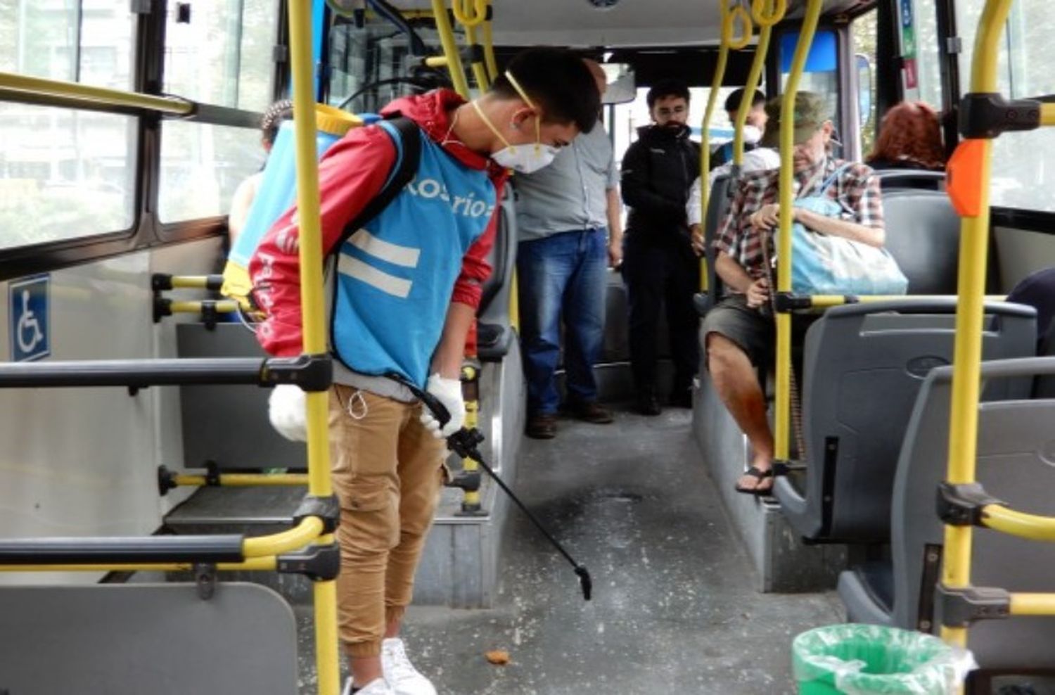 Coronavirus: la Municipalidad suma puntos de limpieza en el transporte público