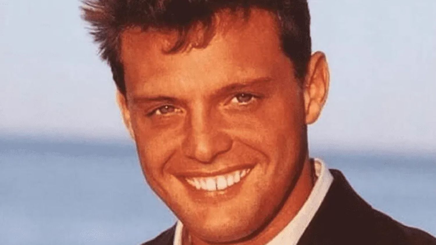 Furor por la foto de una mujer idéntica a Luis Miguel