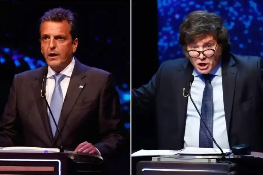 "Massa arrincona a un Milei apagado", informó "El País" de España