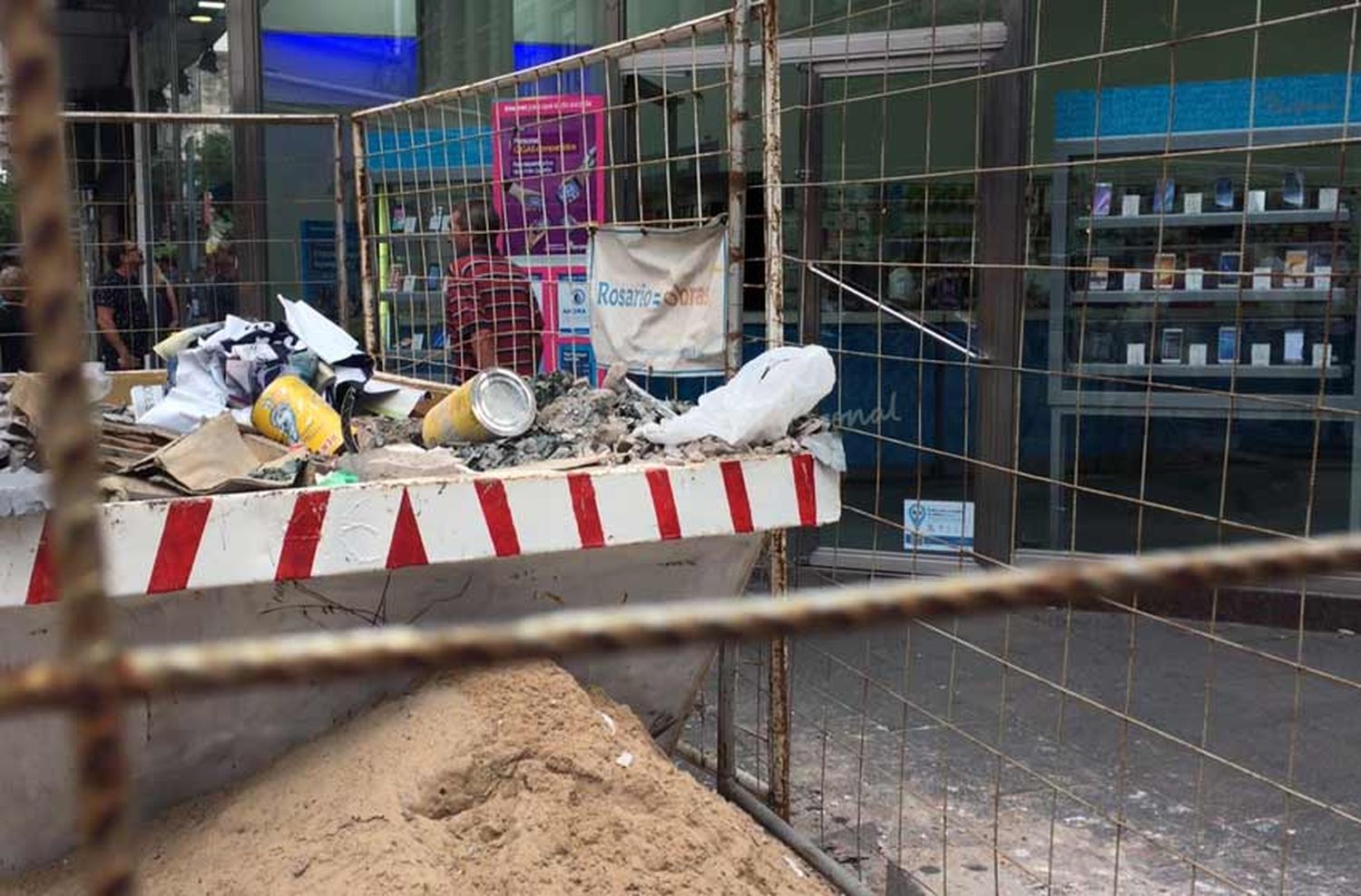 Calle Sarmiento, otra vez: las ventas de un local bajaron 70% por un corralito