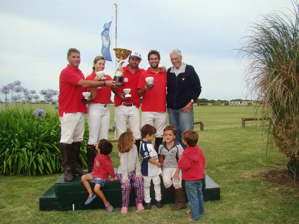 Los dos primeros campeones