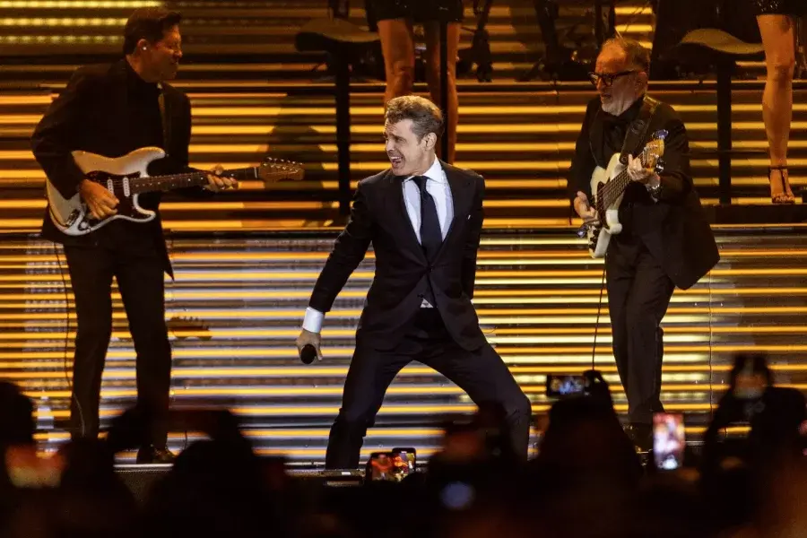 Luis Miguel cierra su gira mundial en Argentina: Un final épico para una carrera legendaria