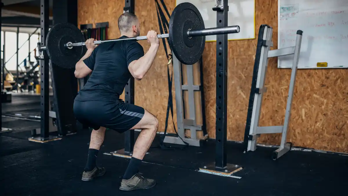 Conocer tu repetición máxima es clave para un entrenamiento eficaz y seguro, sin comprometer tu salud/ DeporteGlam