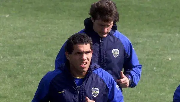 Cuando Tevez se tomó vacaciones y Guillermo se enojó
