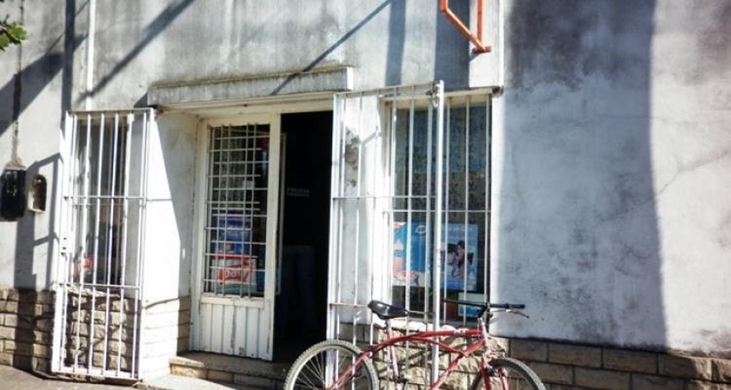 Asaltaron por novena vez un almacén en Salta al 1800