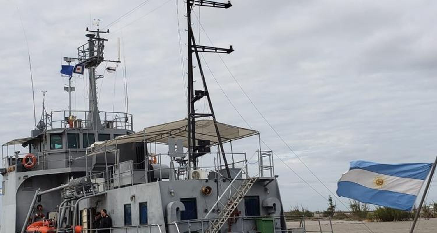 Campaña Sanitaria Fluvial: Llegó el barco sanitario al puerto y darán 40 turnos por día