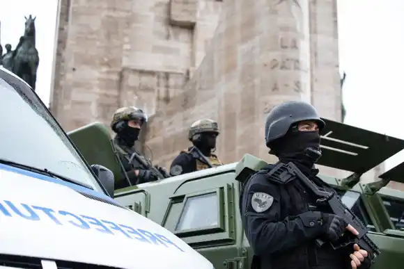 Habilitaron la Ley Antimafia en Rosario: "Atacamos desde el que vende la droga hasta el contador o los que financiaron"