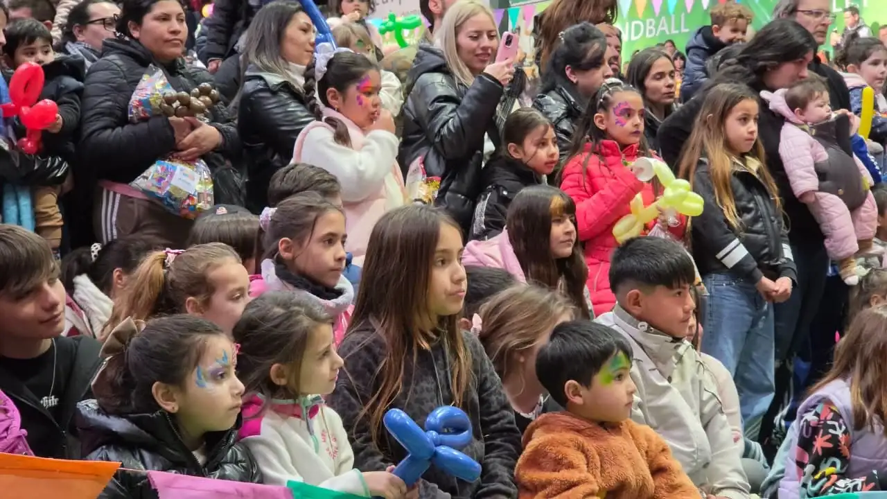 Unas 5.000 personas participaron este domingo del festejo por el Día de la Niñez organizado por UTHGRA Mar del Plata.