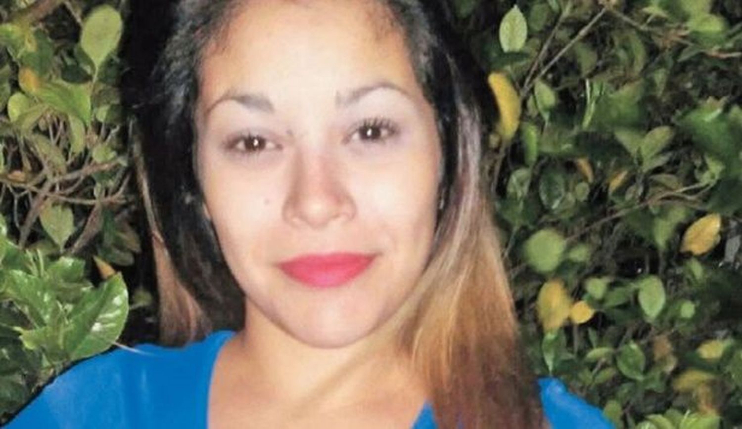 La drogaron y la violaron entre ocho, y todos siguen en libertad