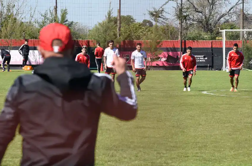 El Chocho prueba de cara al partido con Vélez