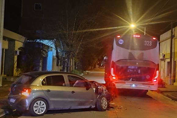 Autopsia reveló que el excomisario Prado falleció de "muerte súbita": así quedó su auto tras el accidente