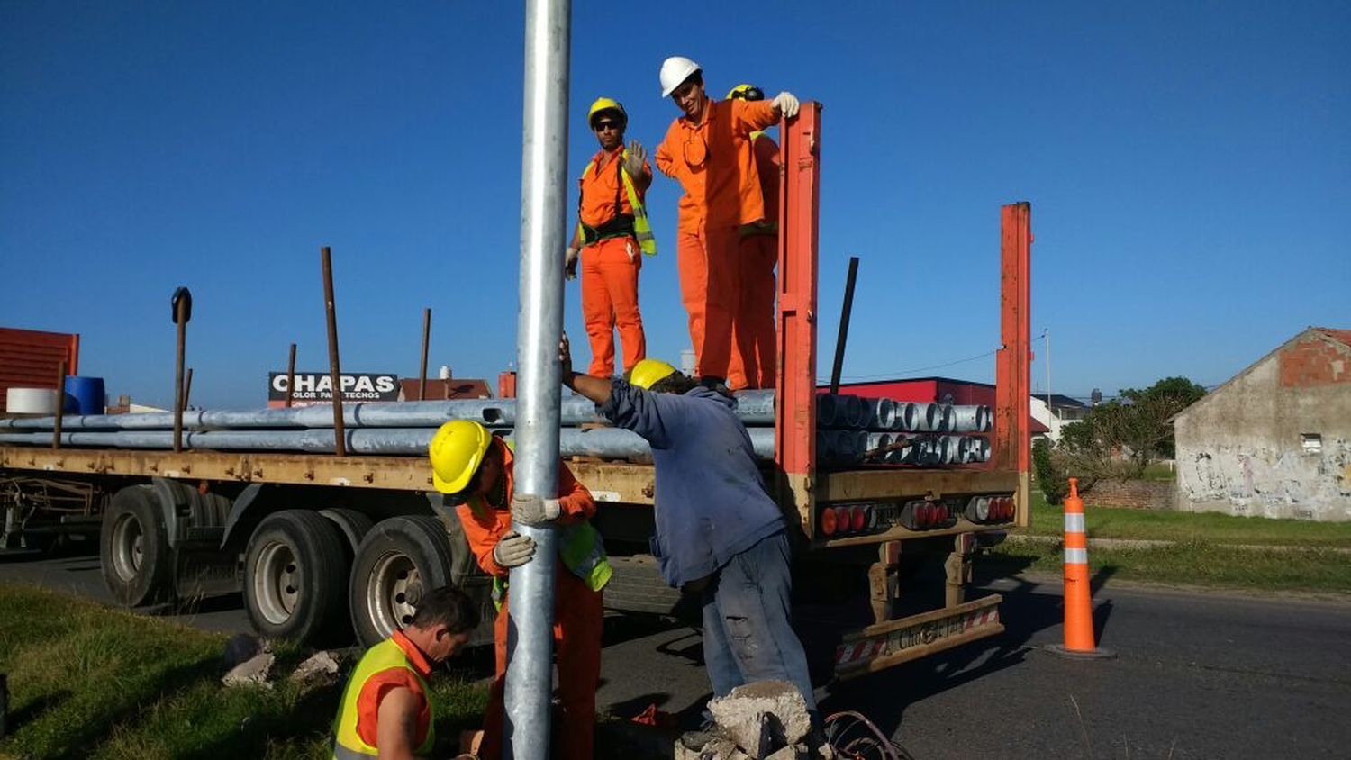 Provincia culminará el recambio de luminarias en Ruta 11 a fines de mayo