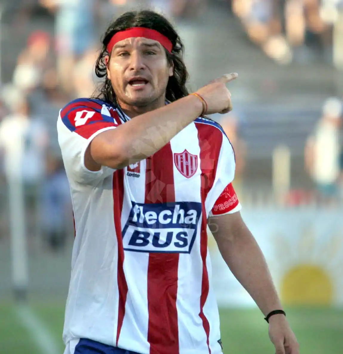 Maradona: “Antes de Icardi, lo convoco a Bazán Vera”