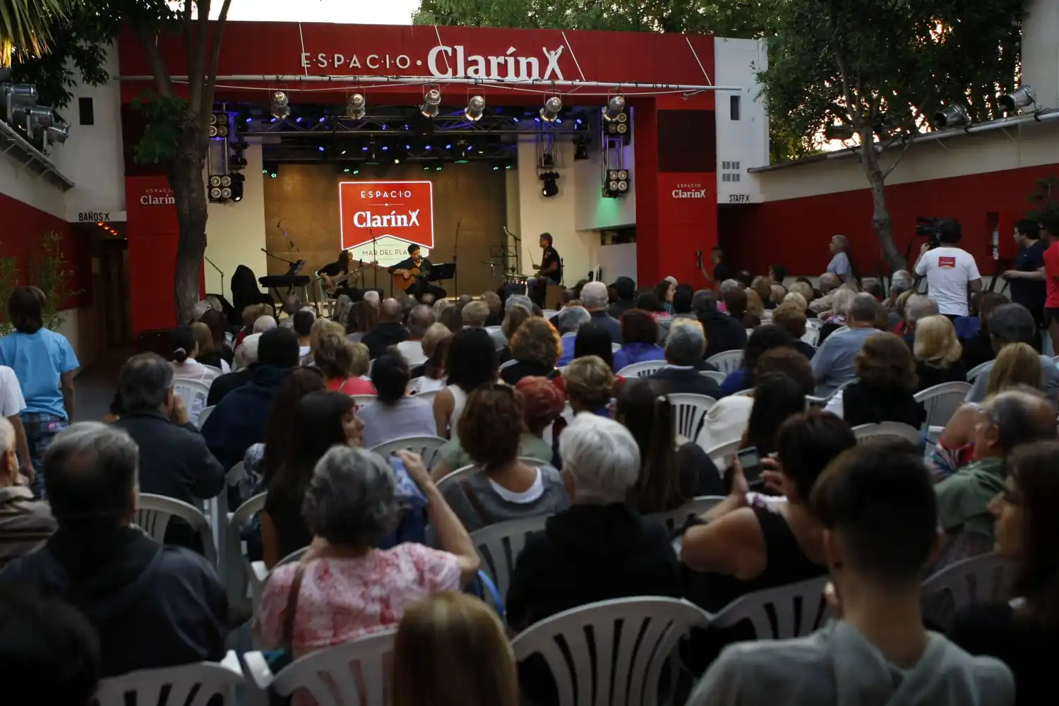 Moda, música e infantiles en Espacio Clarín