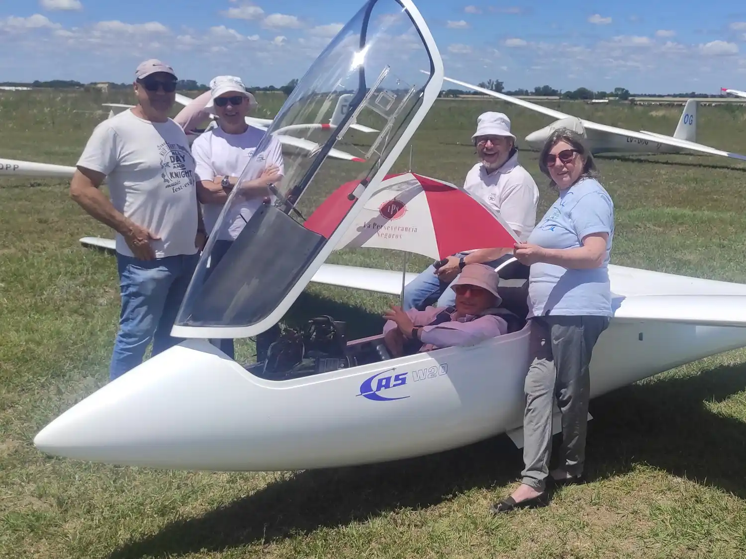 Eduardo Toselli proveniente de Córdoba en la primera jornada del Regional 2025.Foto:Club de Planeadores.