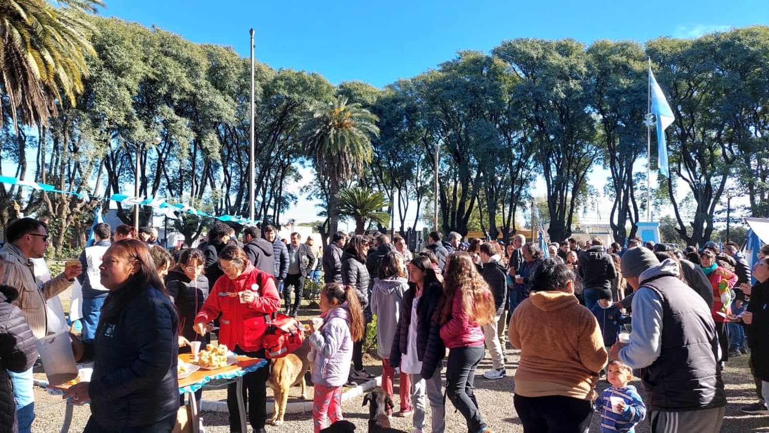 25 de Mayo: Salazar encabezó el acto oficial en Río Tala, con críticas a Milei