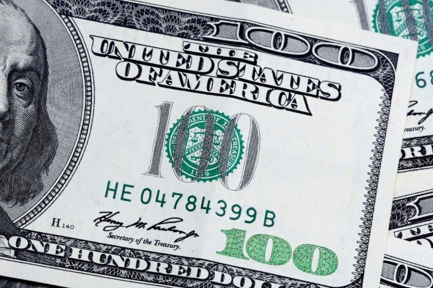 El dólar oficial sigue estable en los $365,5