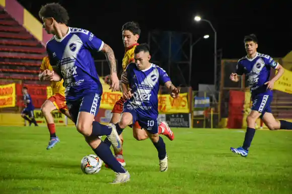 Ben Hur cayó 2-1 ante Sarmiento y no levanta cabeza de visitante