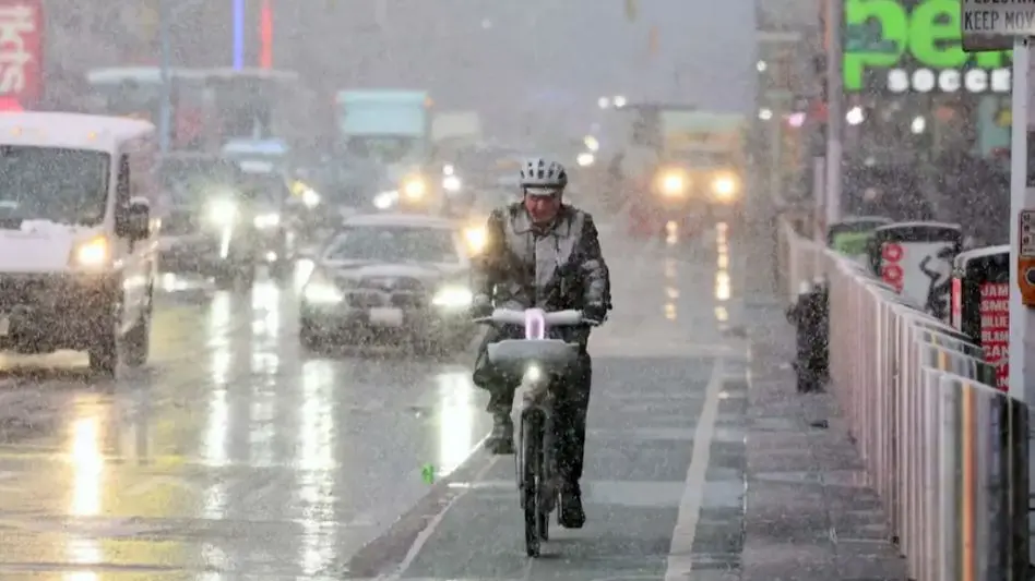 Nueva York declaró el estado de emergencia ante una de las tormentas de nieve más grandes de su historia