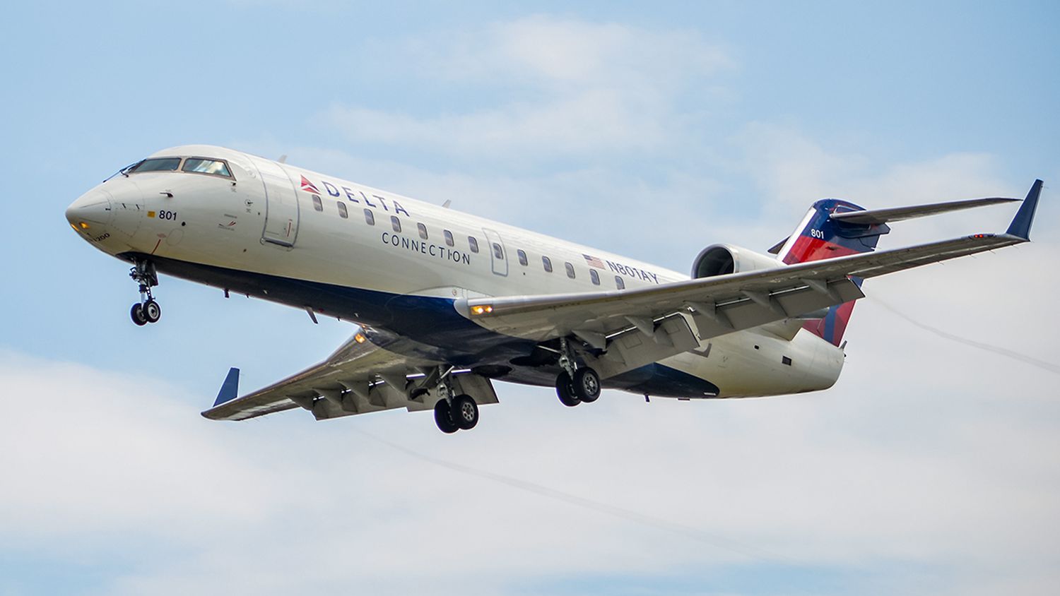 The end of an era: Delta Air Lines retires the last Mitsubishi CRJ-200