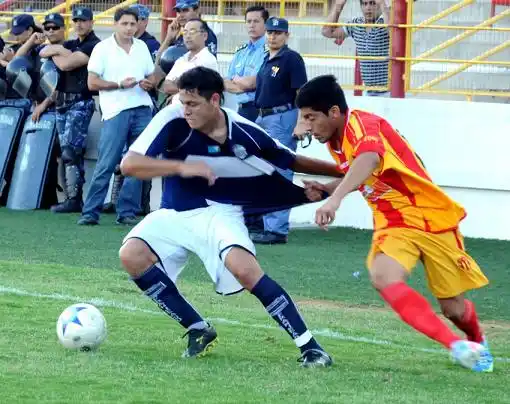 San Martín ganó y Juventud deberá empatar en Formosa para terminar líder