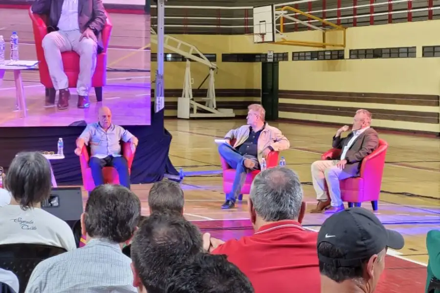“El mayor proveedor de jugadores para la selección nacional es Santa Fe. Tenemos mucha ilusión, porque el equipo está preparado, juega muy bien y tiene a Messi en el mejor momento de su carrera”</p><p>Horacio Pagani