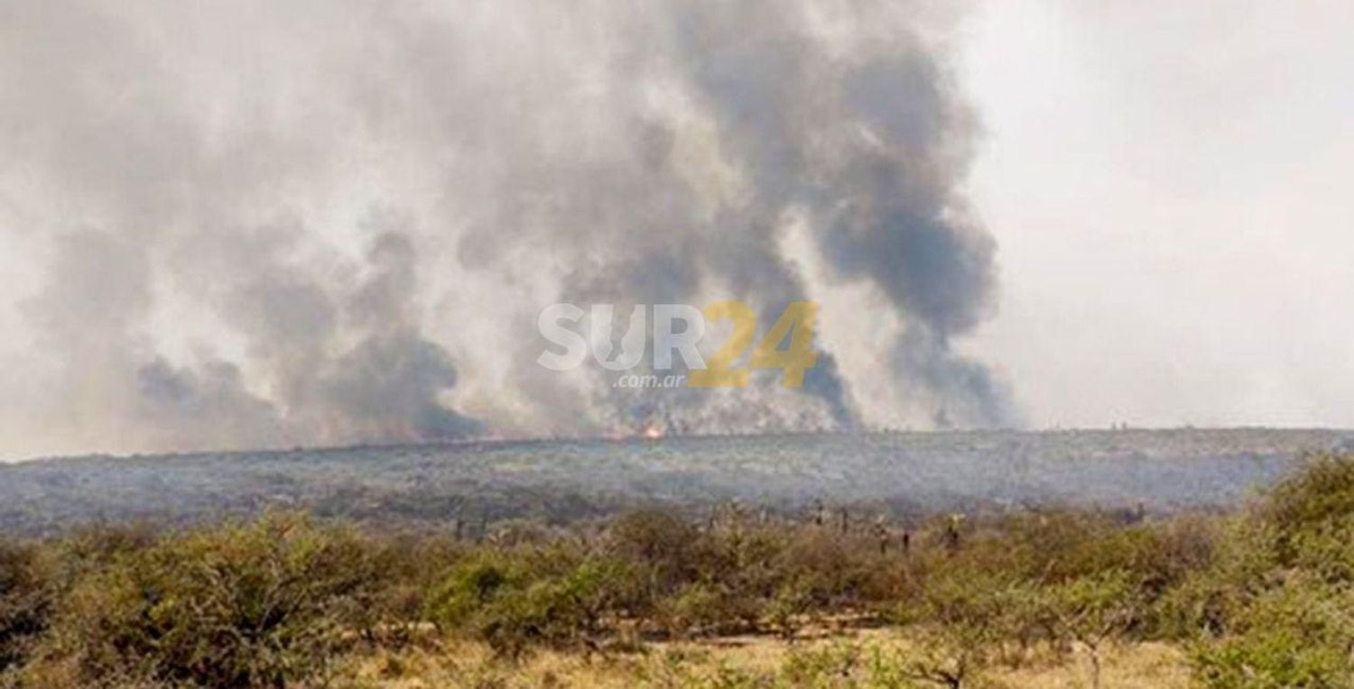 Continúa el combate a los incendios del norte de Córdoba