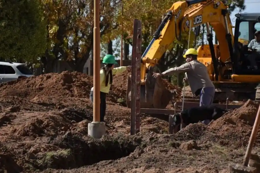En Nuevo Torino, la obra de red de desagües cloacales avanza a buen ritmo