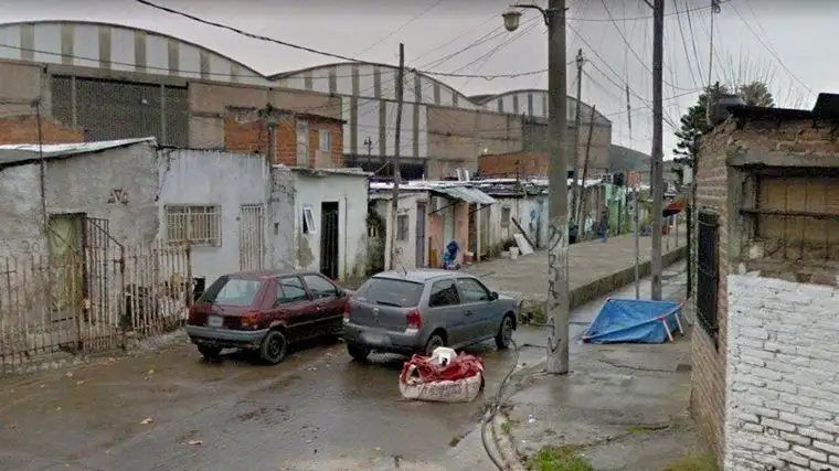 Madre e hija fueron halladas asesinadas en Villa Pineral.