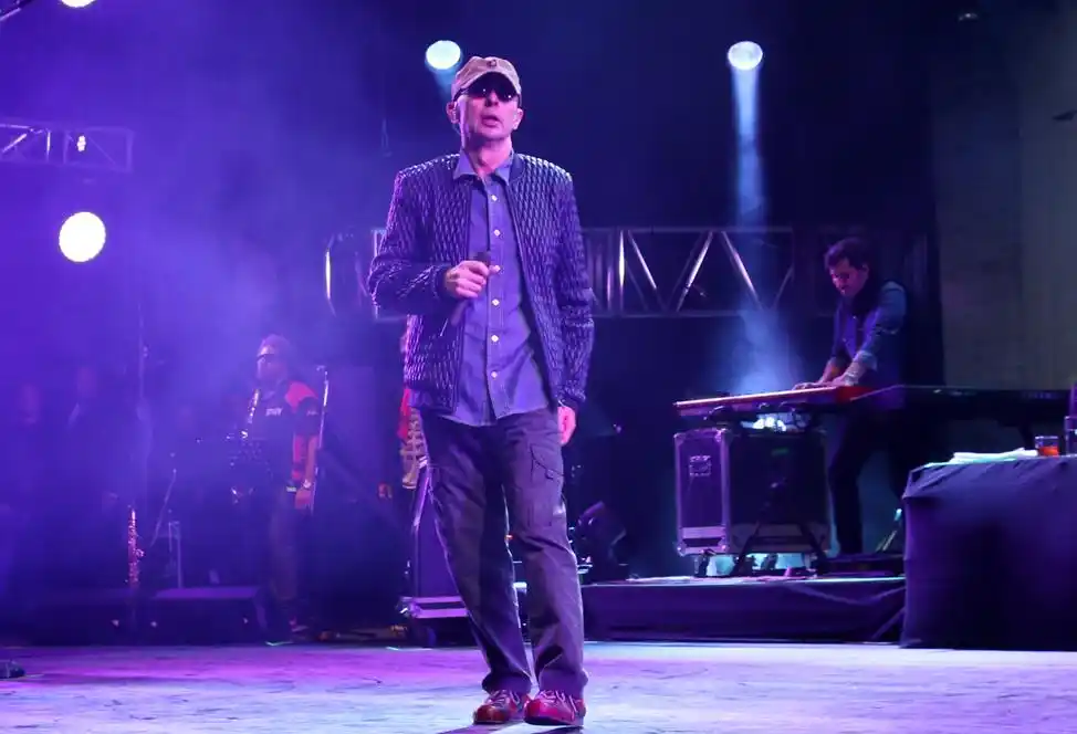 Hoteles y cabañas anticipan  un buen fin de semana por el recital del Indio