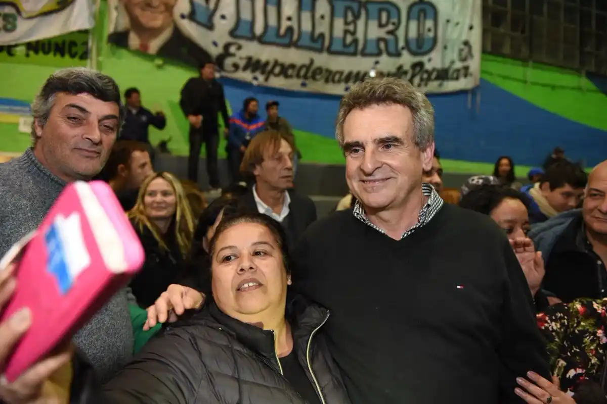 Agustín Rossi en Avellaneda: "Los jubilados son quienes más padecen la perversa reforma previsional de Macri"