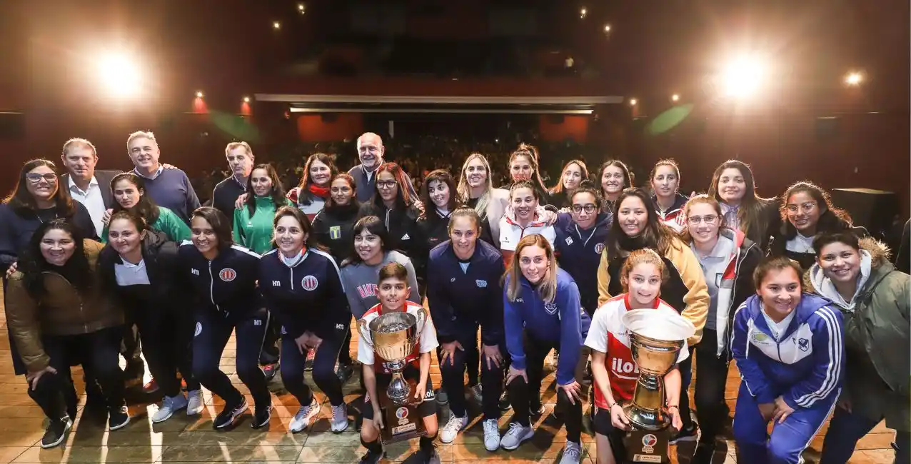 Perotti presentó la Copa Santa Fe Provincia Deportiva 2022 de Fútbol