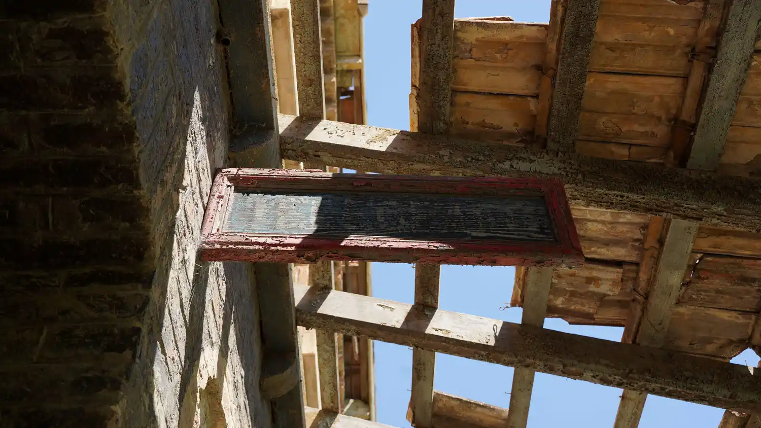 Que la historia no pierda el techo