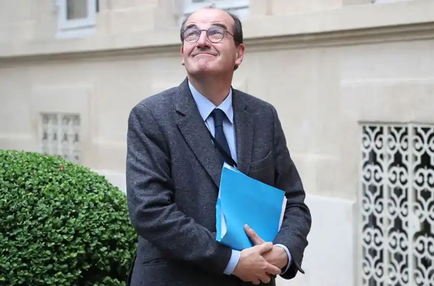 Francia empezará un desconfinamiento progresivo ante la baja de casos