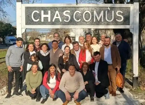 Javier Hartmann presenta la lista de La Libertad Avanza en Chascomús con énfasis en la “ficha limpia” y la renovación política