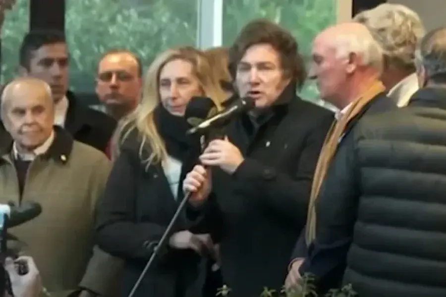 Milei en La Rural: “Vamos a eliminar el Impuesto País y luego las retenciones para que el campo sea libre”