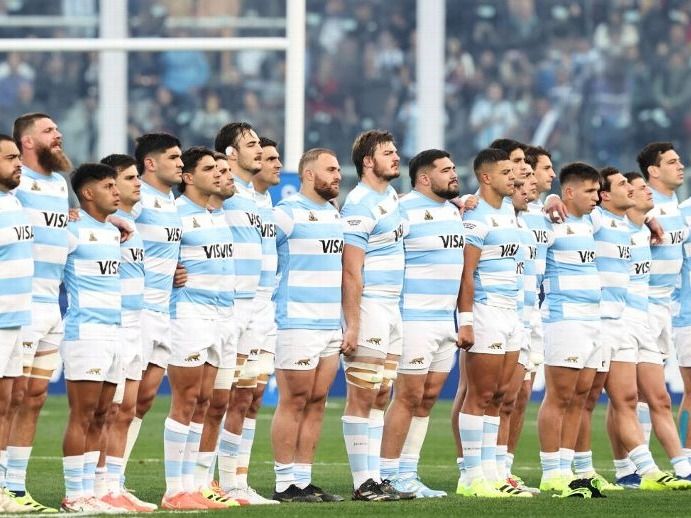 Rubiolo y Vivas presentes con Los Pumas en la concentración en Londres.Foto:UAR