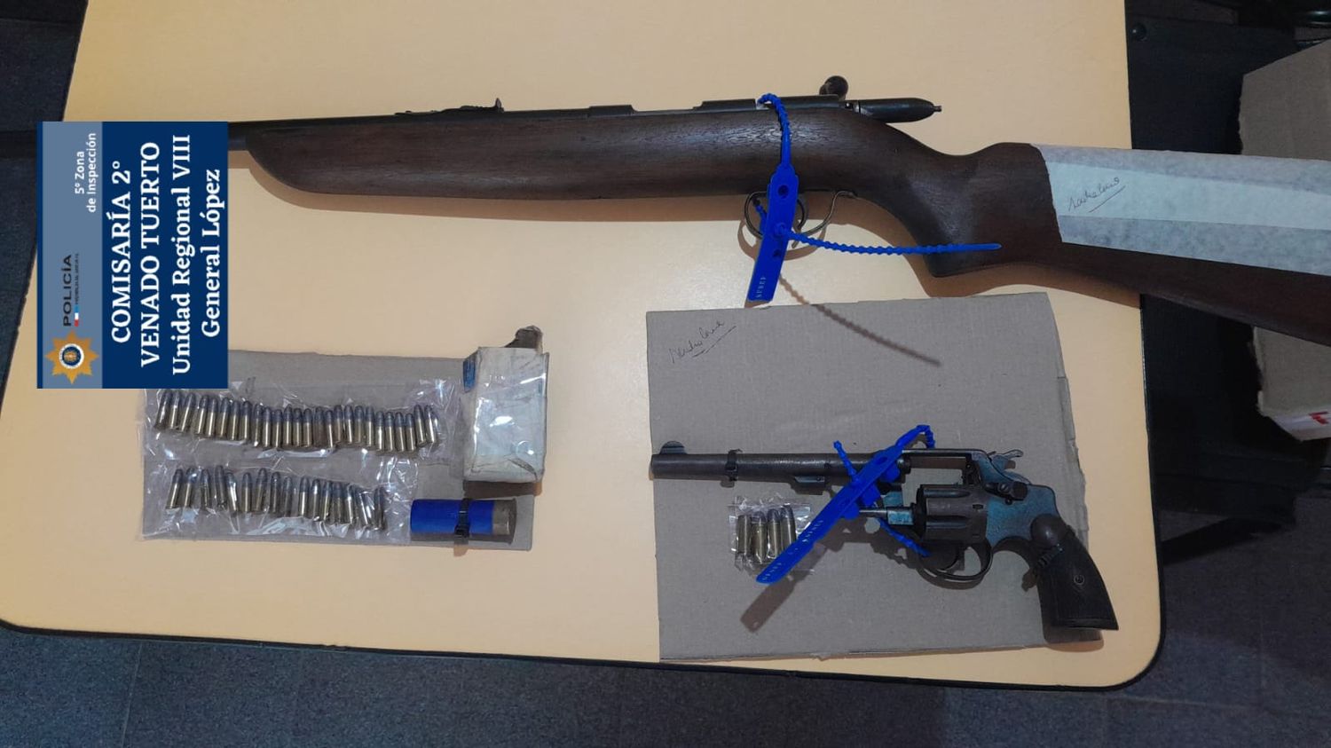 Secuestraron una carabina calibre 22, un revolver y municiones.