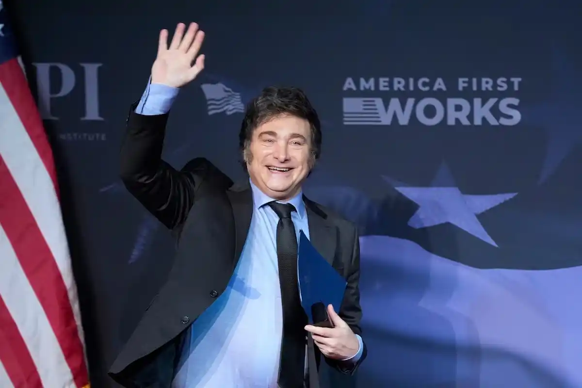 Milei le concedió un reportaje a The Washington Post: habló de su relación con Trump y del escándalo de $Libra