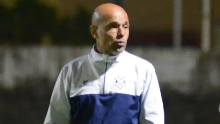 "Tato" Río dirige a Gimnasia.