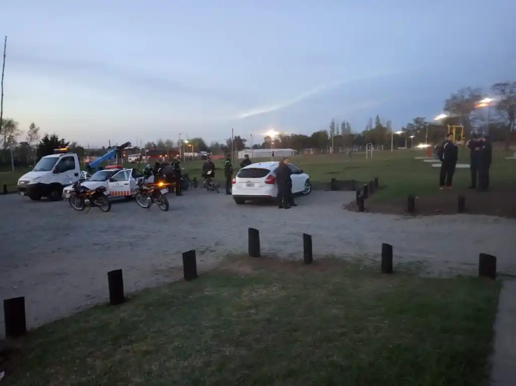 Operativo policial en los barrios La Movediza y Cerro Leones