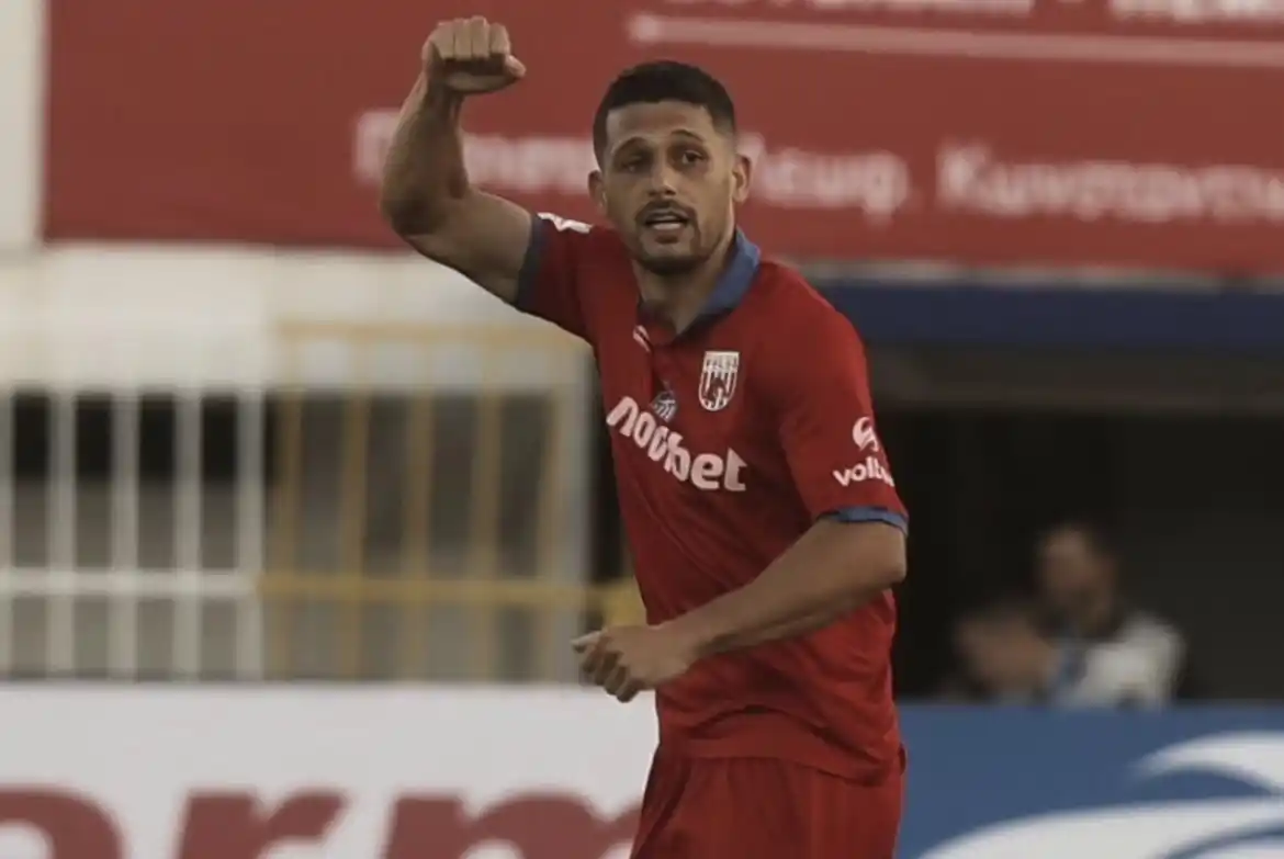 Juan Manuel García volvió a anotar en Grecia.